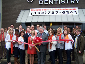 TigerTown Dental ribbon cutting